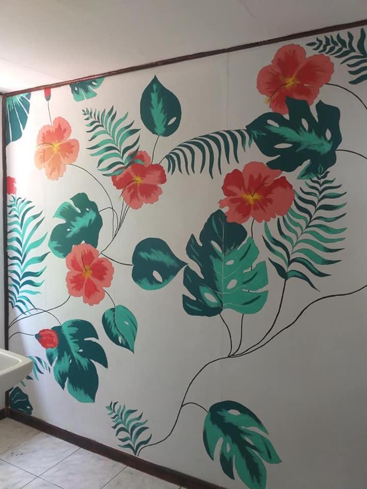 Downtown Montezuma Hostel Екстериор снимка